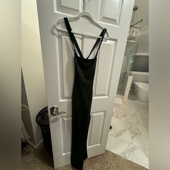 NBD Jill Gown Emerald Green NWT - Picture 7 of 9